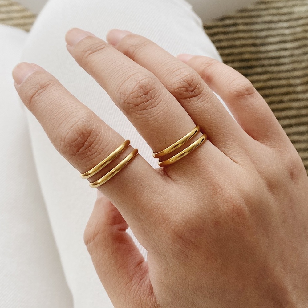 Gold Minimalist Double Ring Band